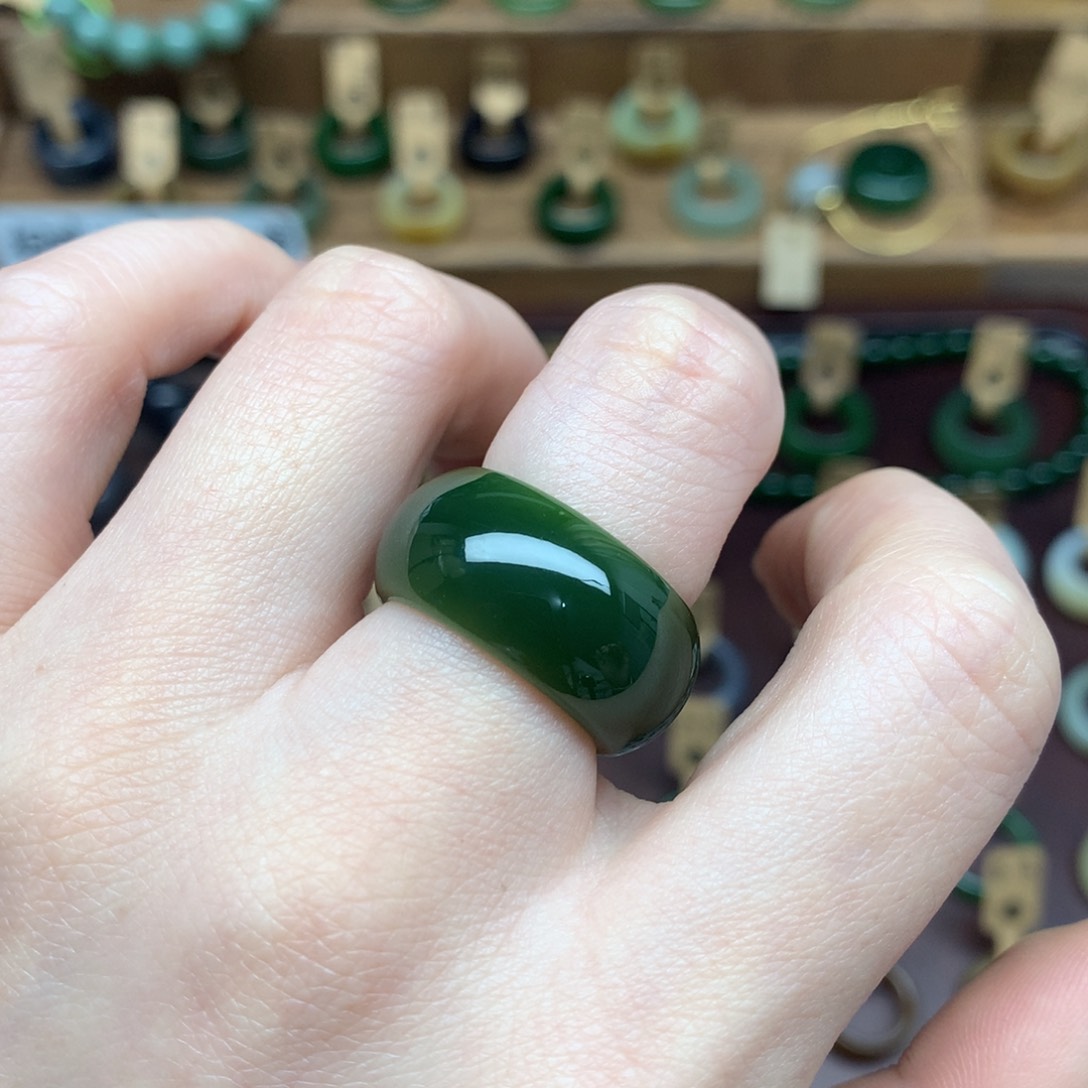 和田玉戒指未镶嵌