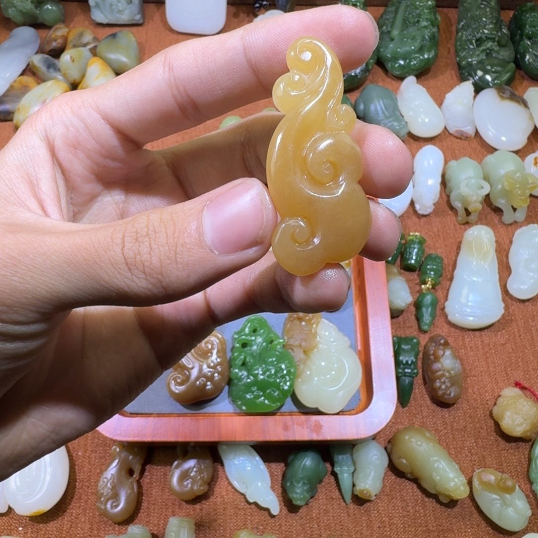 和田玉颈饰未镶嵌1*1