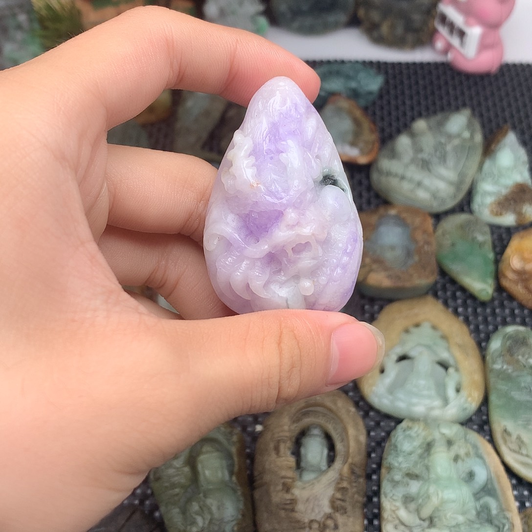 翡翠未镶嵌颈饰007