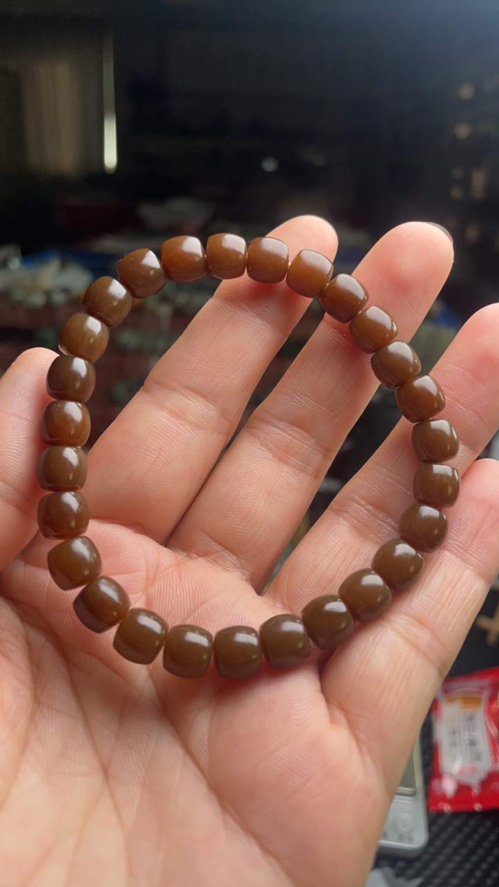天然玉石和田玉新疆且末红糖手串