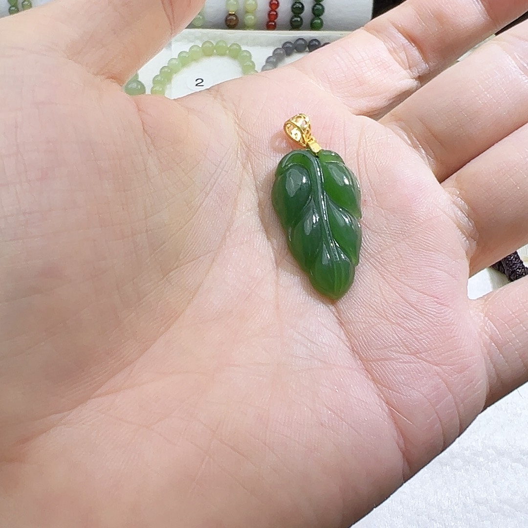 和田玉银S925镶嵌吊坠(赠链)