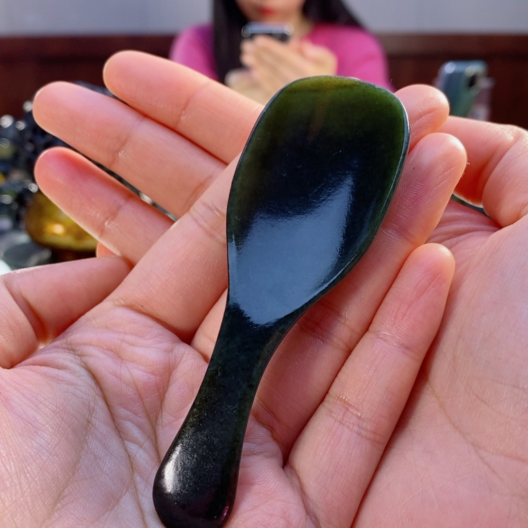 和田玉（青玉）挂件未镶嵌微瑕