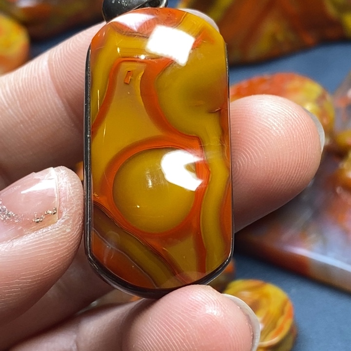 玛瑙/玉髓未镶嵌挂件烦*烦