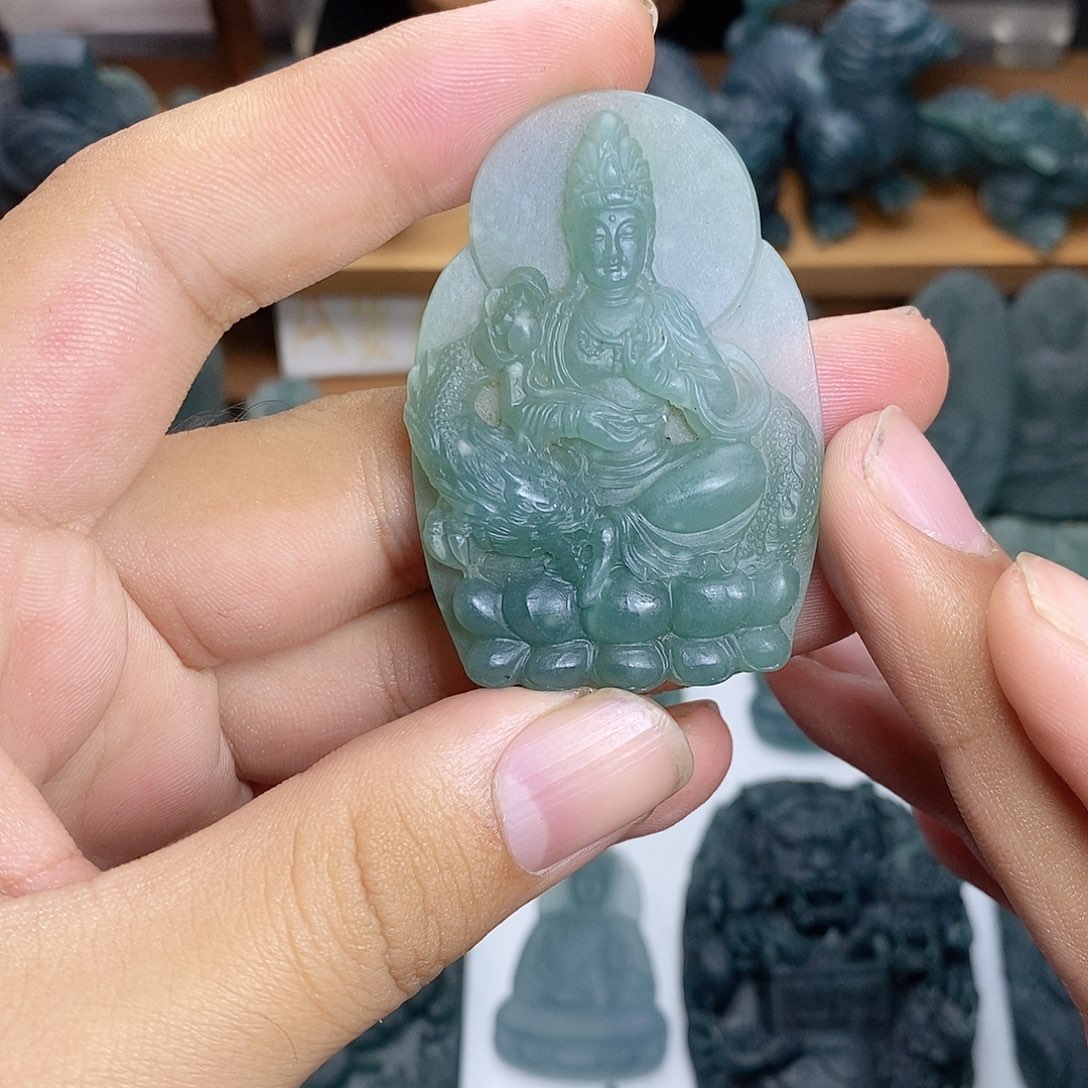 定制翡翠未镶嵌观音