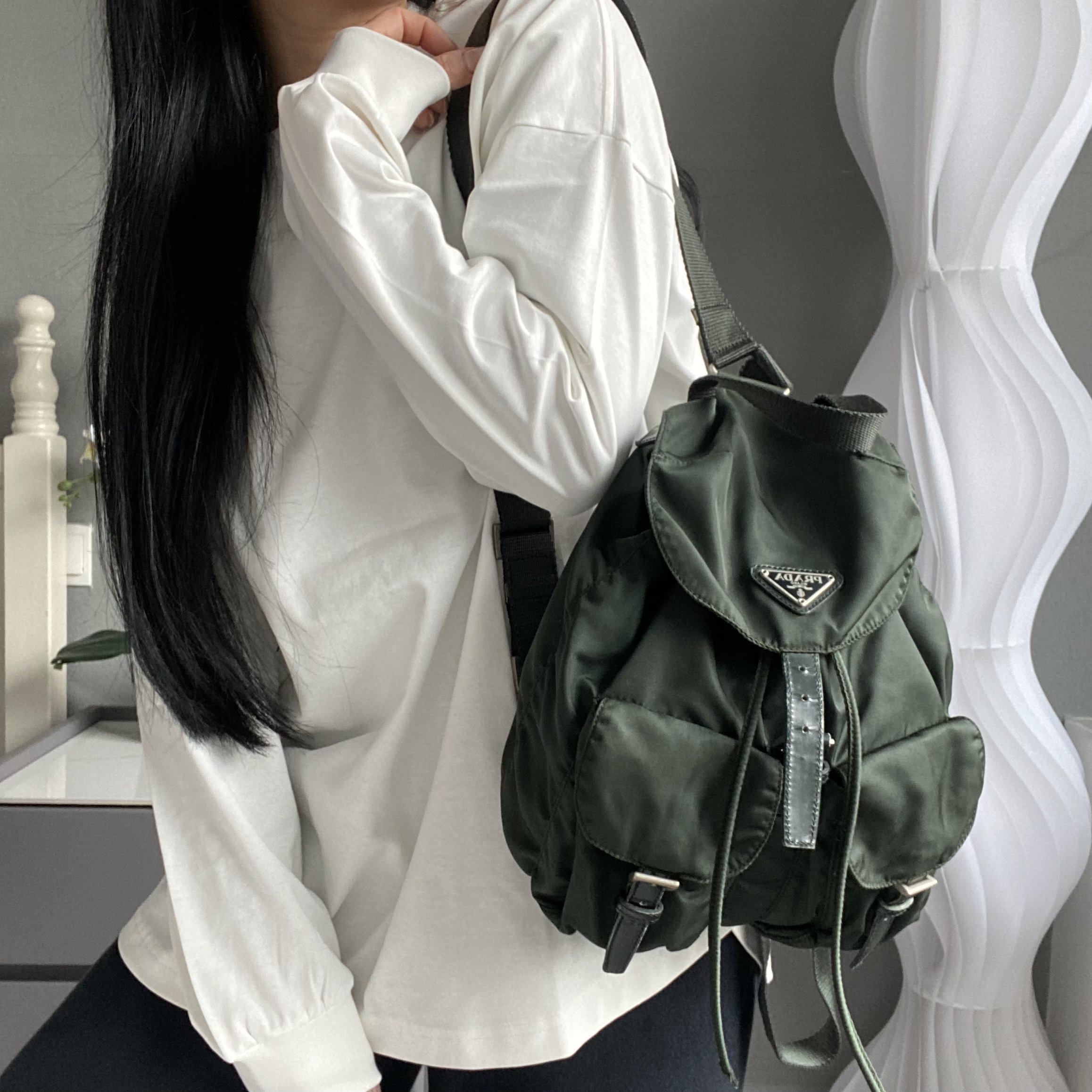 95新 Prada/普拉达 【可】军绿色尼龙小书包 00 1127