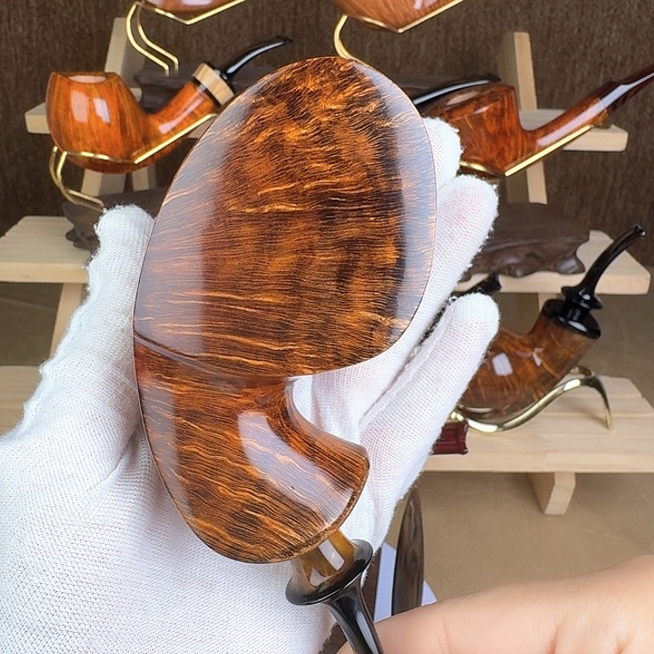 自由斗（冯冯烟斗）