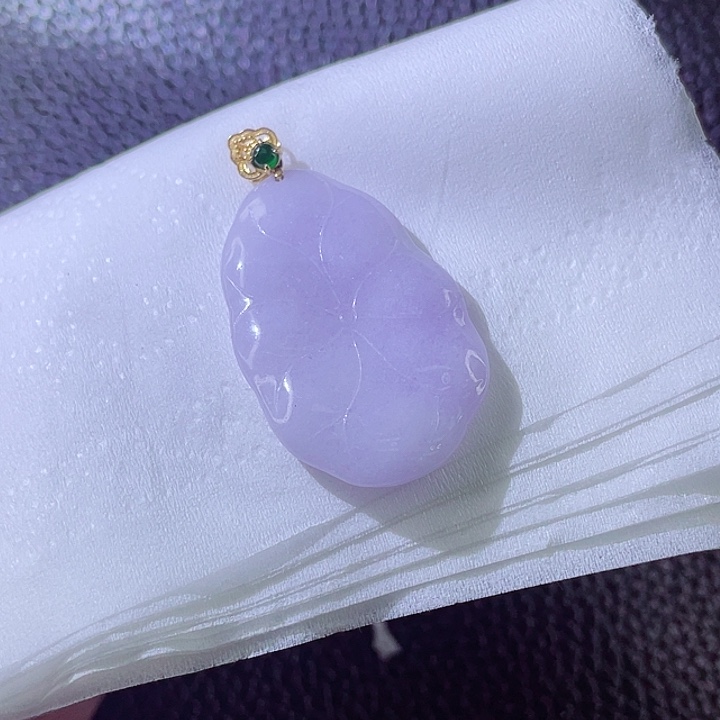 翡翠颈饰18K金镶嵌翡翠