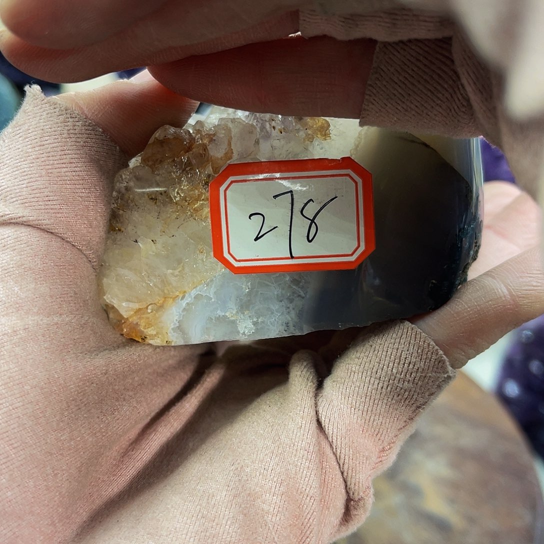 水晶随形摆件未镶嵌