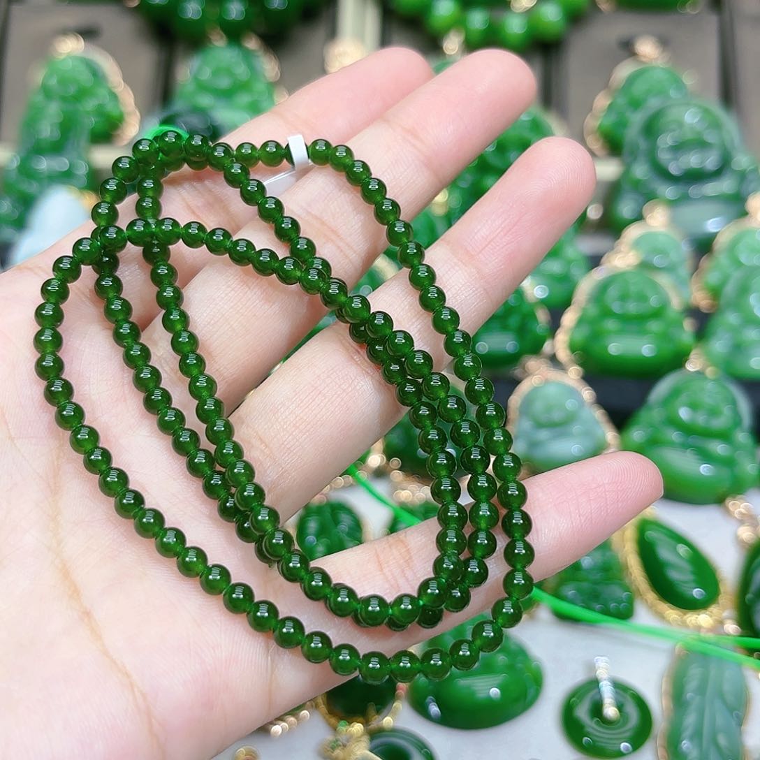 和田玉（碧玉）颈饰未镶嵌4m菠菜绿多圈