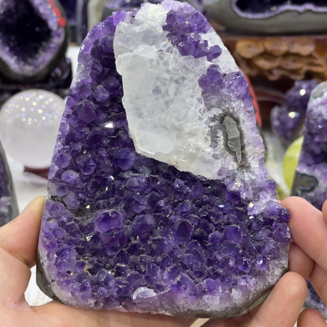 未镶嵌珠宝半成品水晶