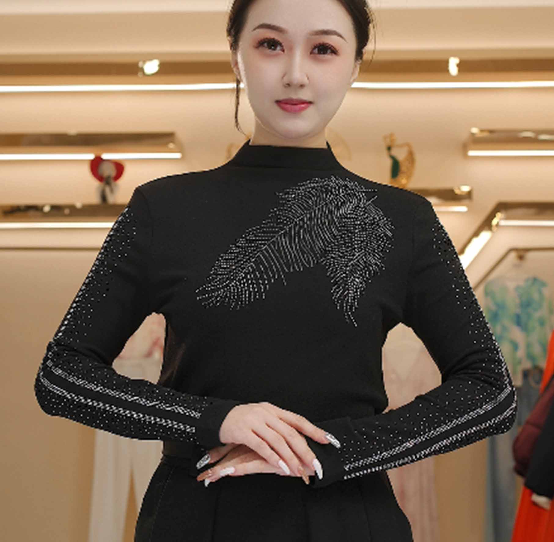 新款2025保暖打底长袖秋冬洋气时尚高级复古烫钻小衫上衣Z951