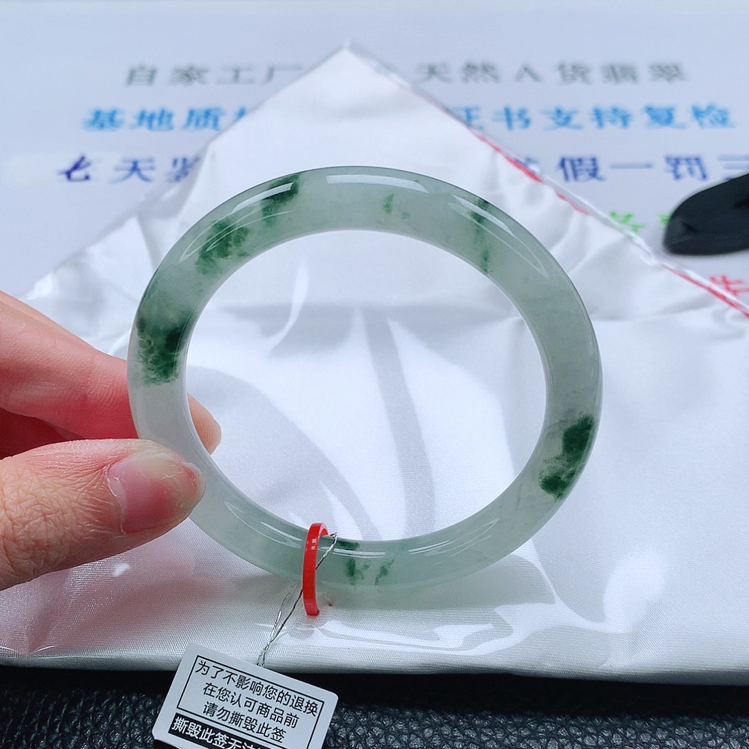 翡翠未镶嵌手镯53圈