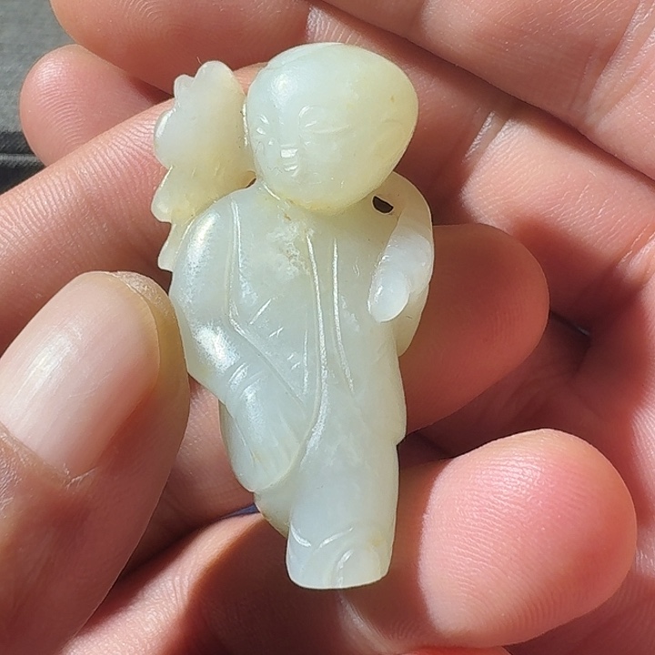 無***秋和田玉（糖玉）未镶嵌珠宝奇石