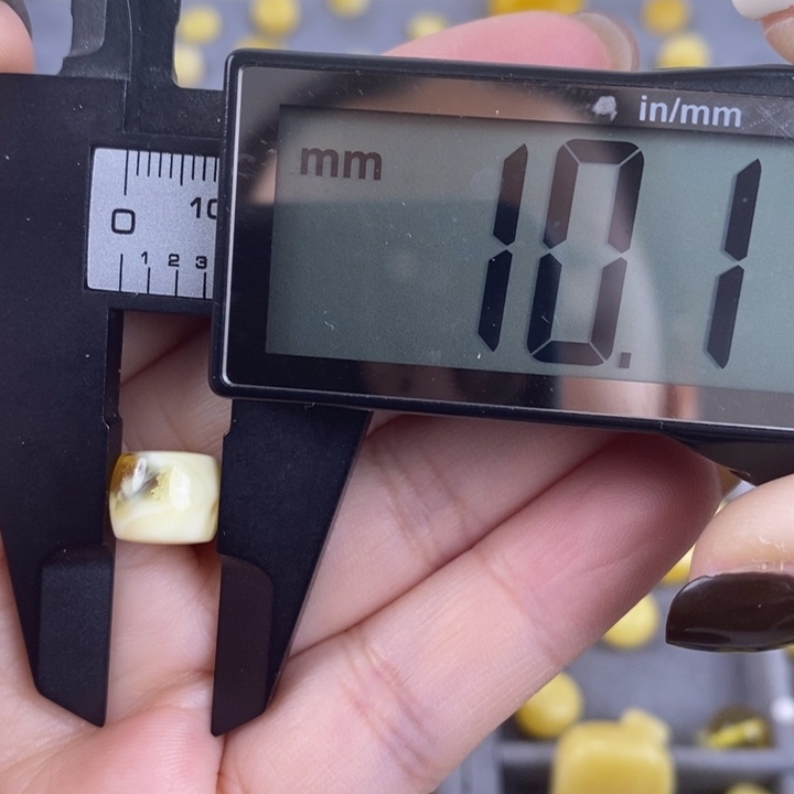 琥珀裸石未镶嵌琥珀蜜蜡2