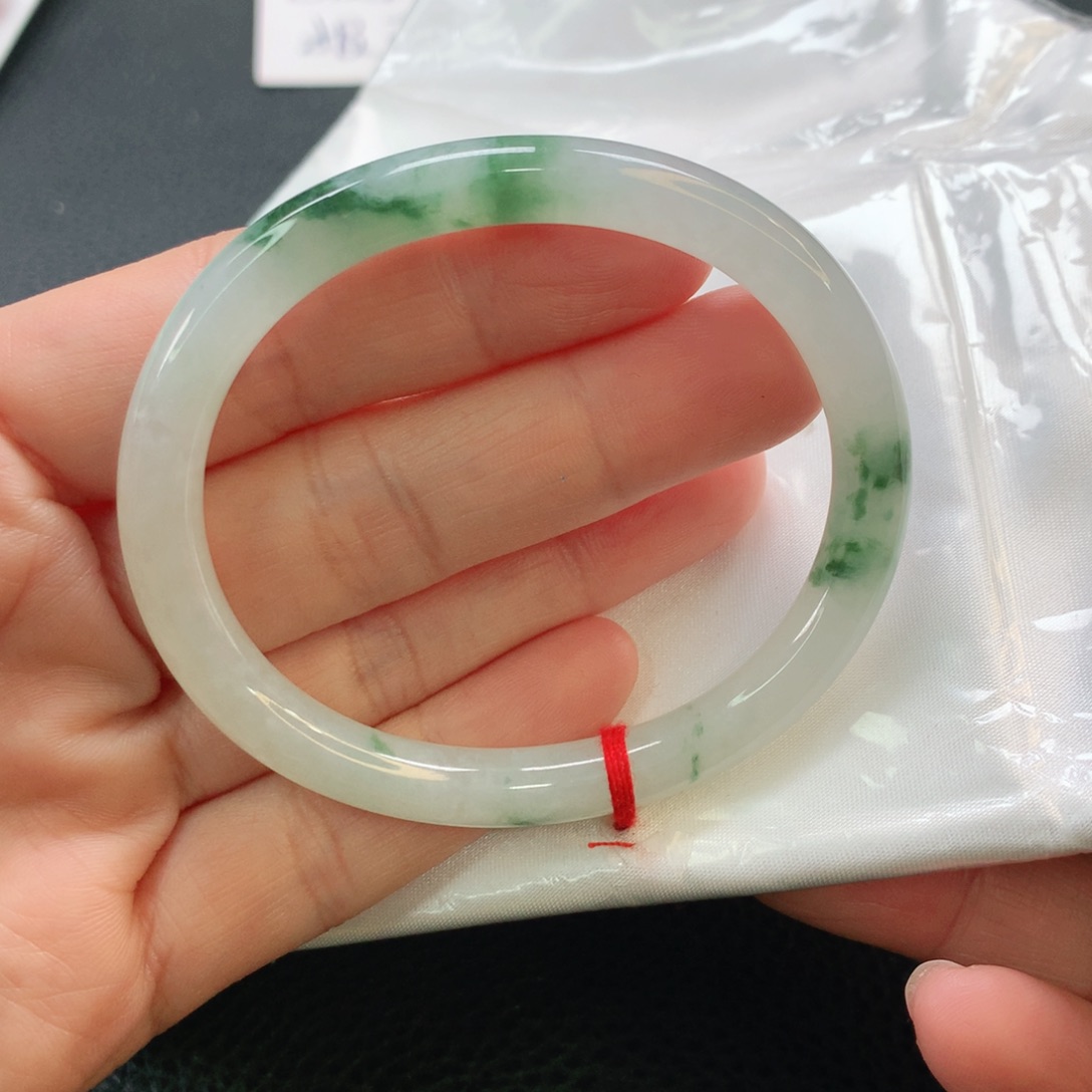 翡翠手镯未镶嵌56.8贵妃
