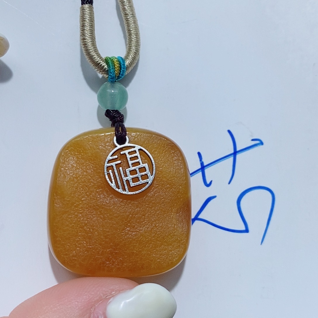 定制琥珀未镶嵌蜜蜡