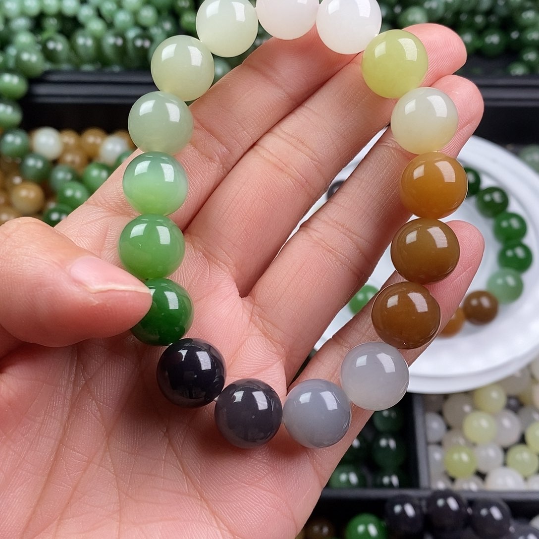 和田玉未镶嵌珠宝半成品