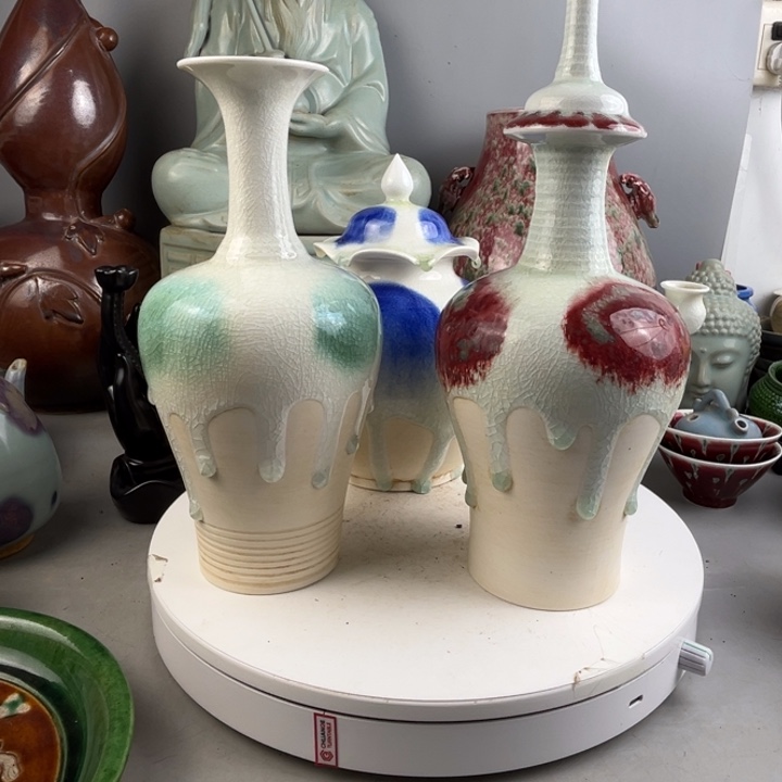 摆件2个瓶子一个罐子