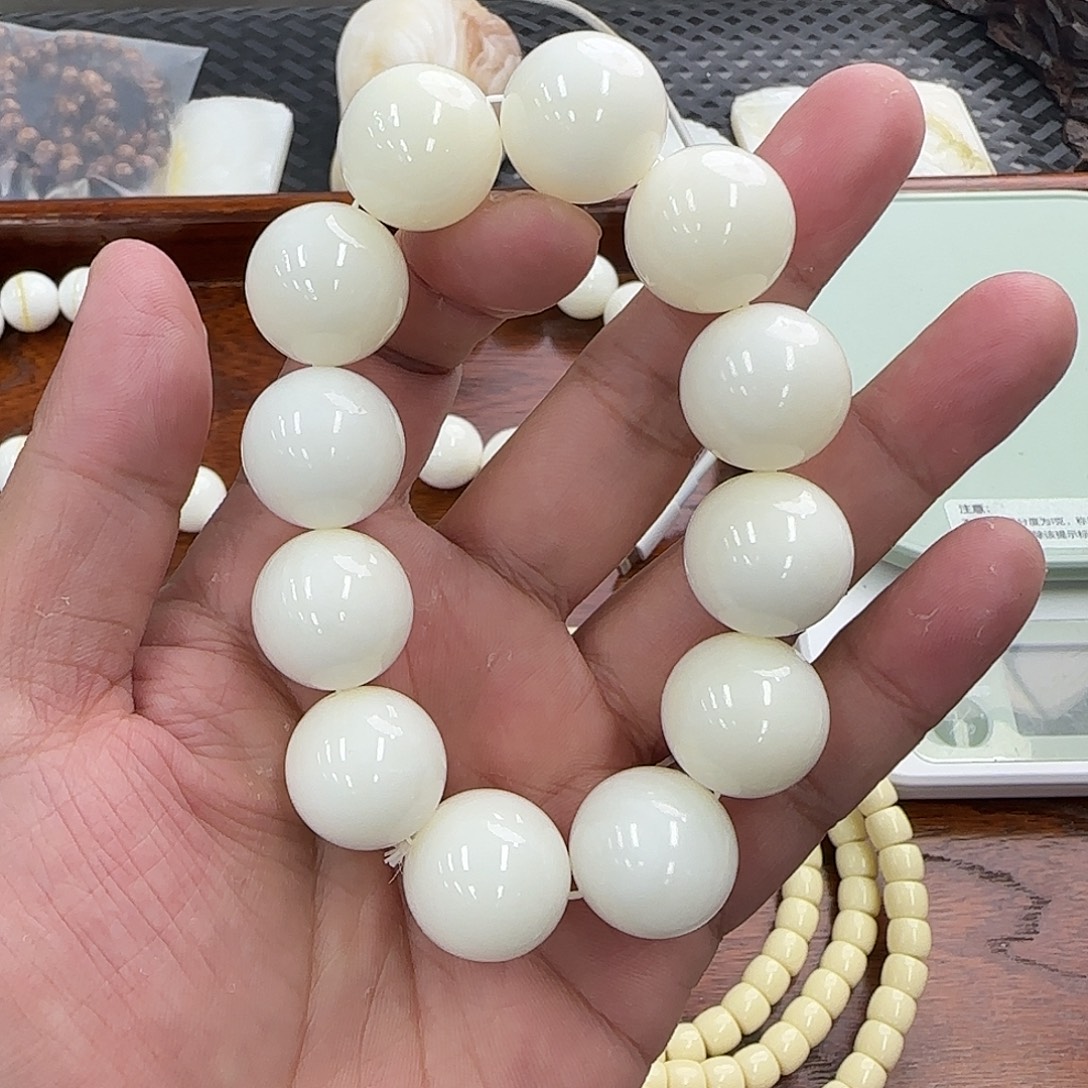 白玉菩提手串18玉华