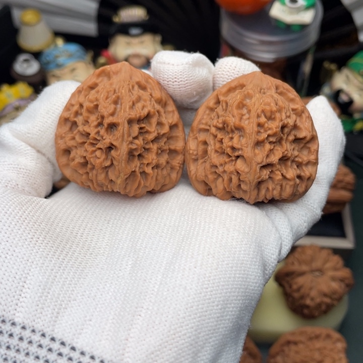 吊坠文玩核桃王**?41尺正三角2064