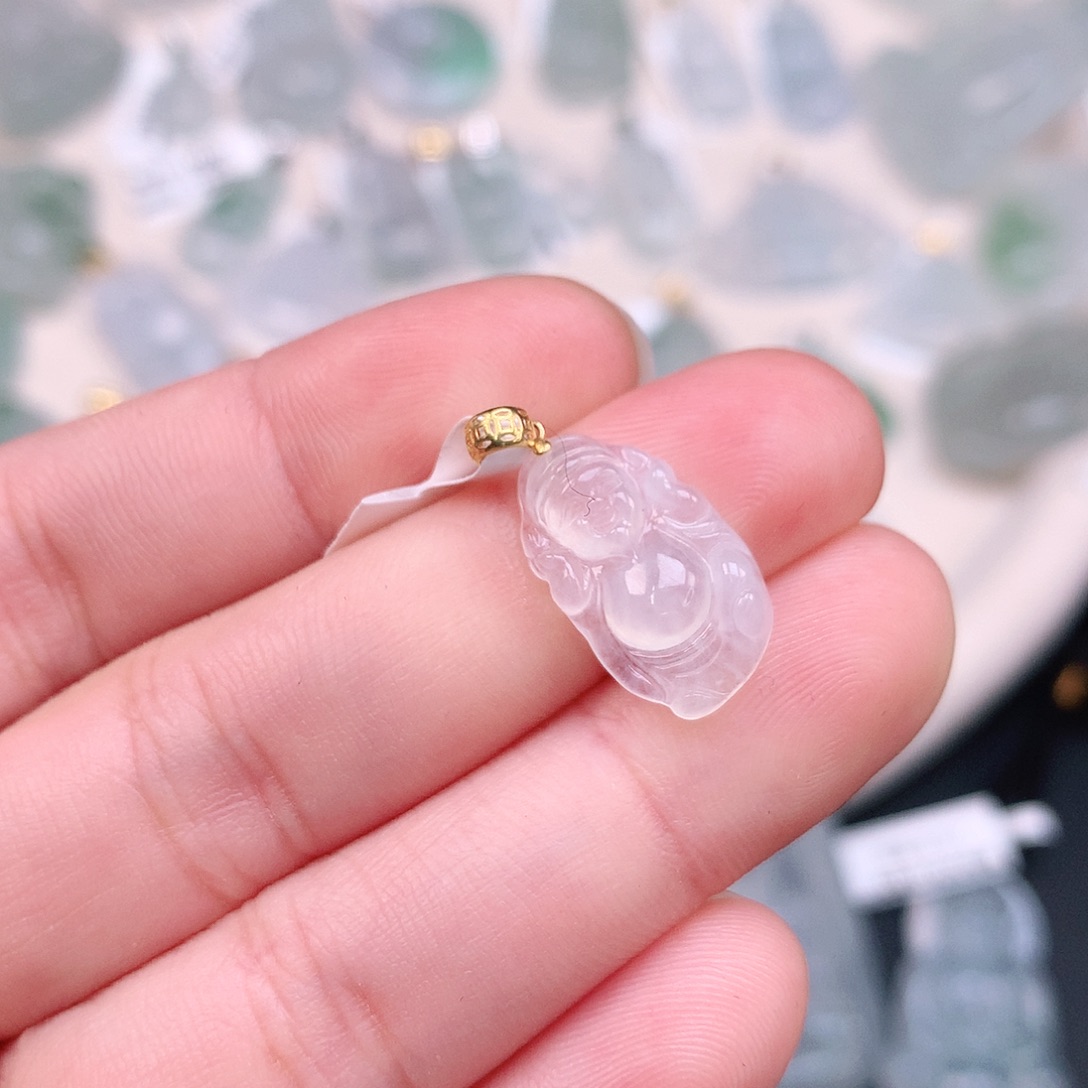 翡翠颈饰18K金镶嵌高冰小财神爷15*9.5*4