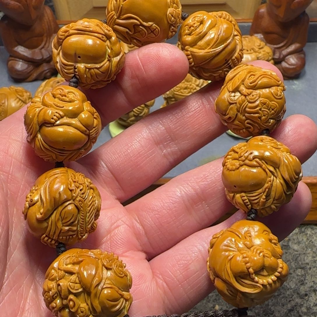 橄榄核吊坠潇****?……………………