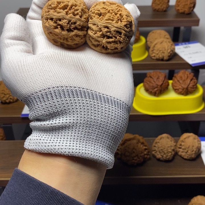 桃核吊坠46大粗筋