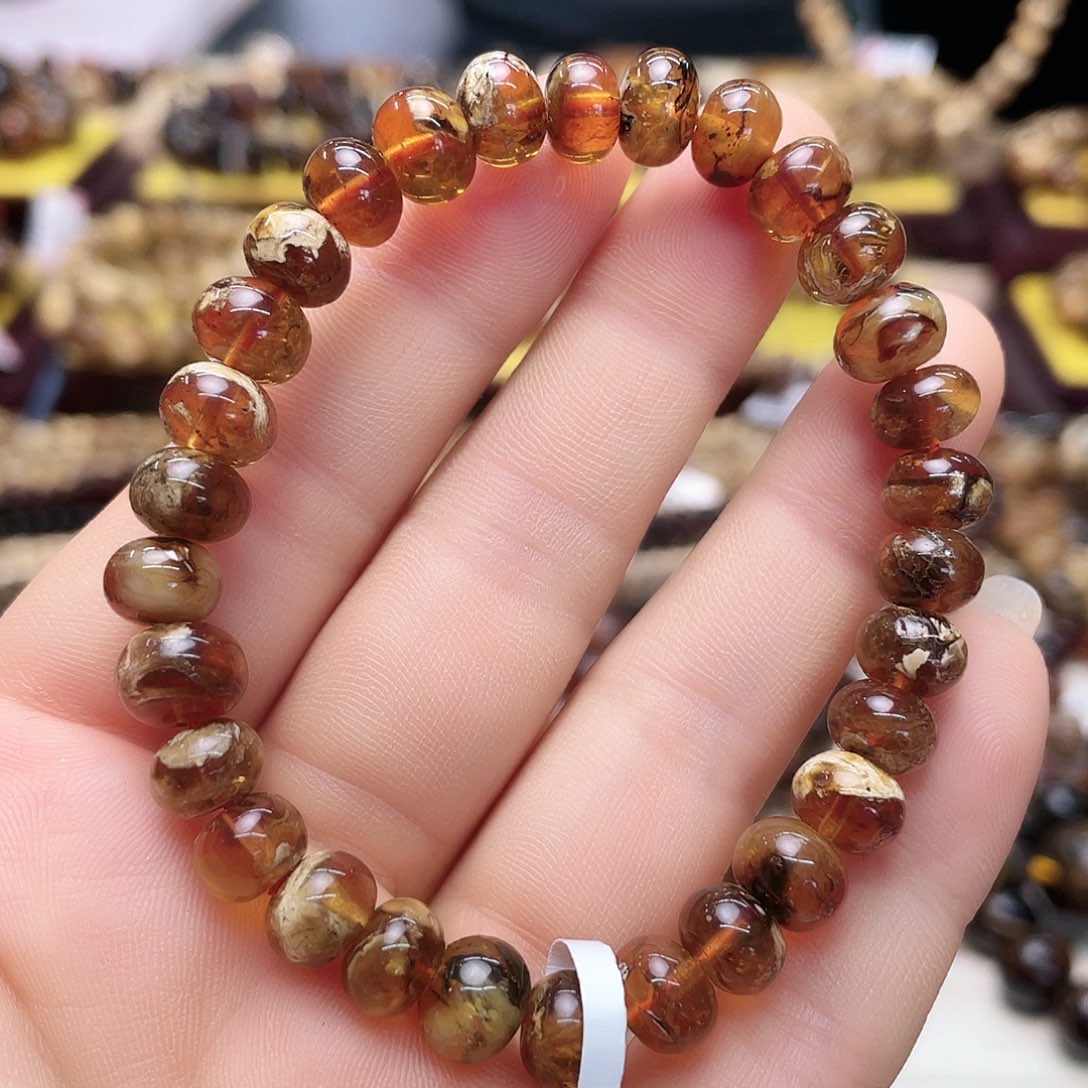 琥珀裸石未镶嵌八11199