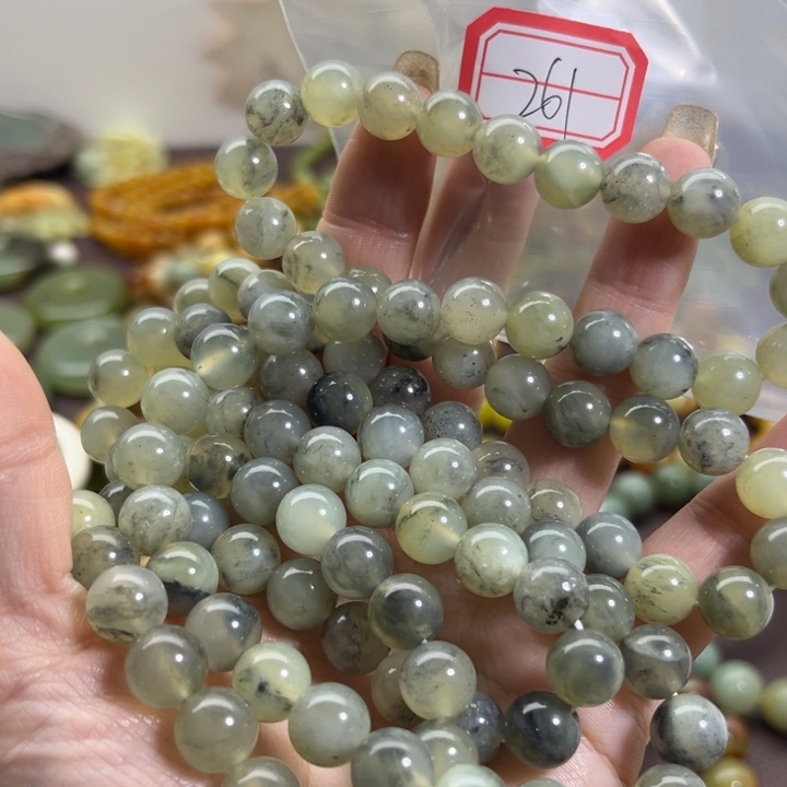 蛇纹石玉未镶嵌手链