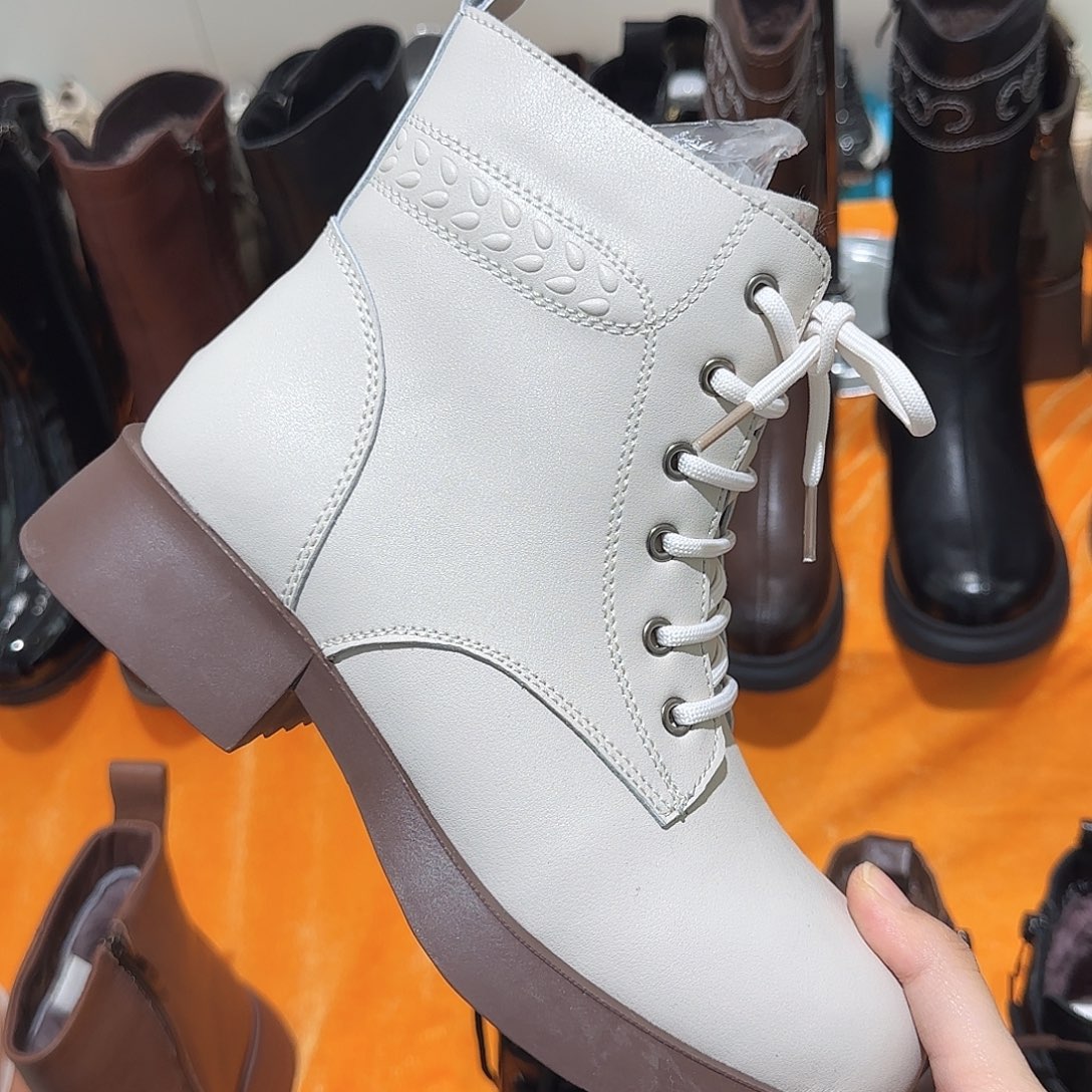 355135白色39羊毛靴