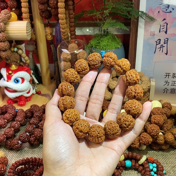 金刚菩提手串205半玉华