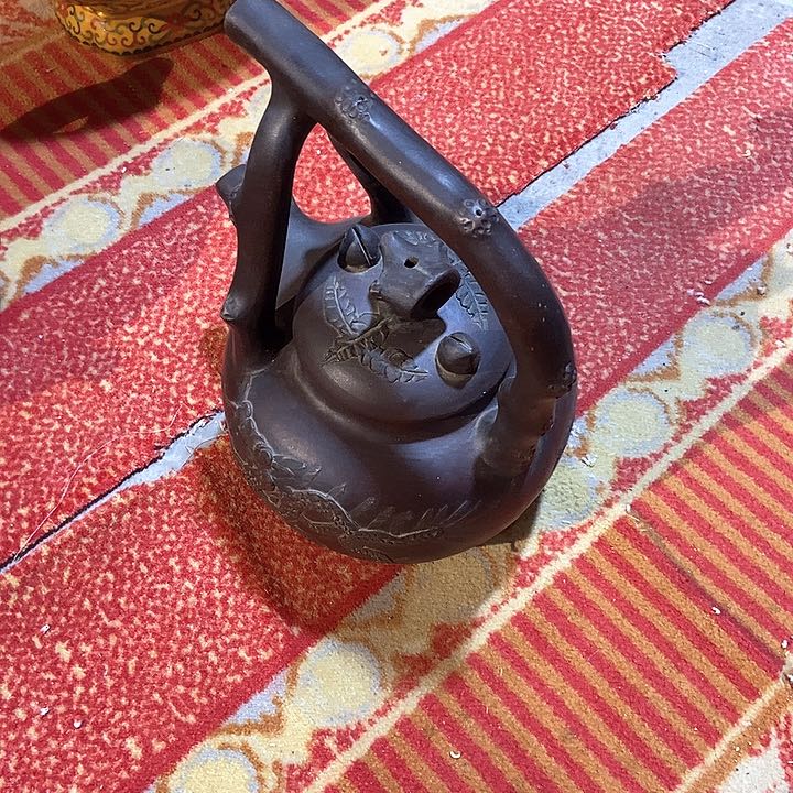 壶手工手绘瓷器瓷