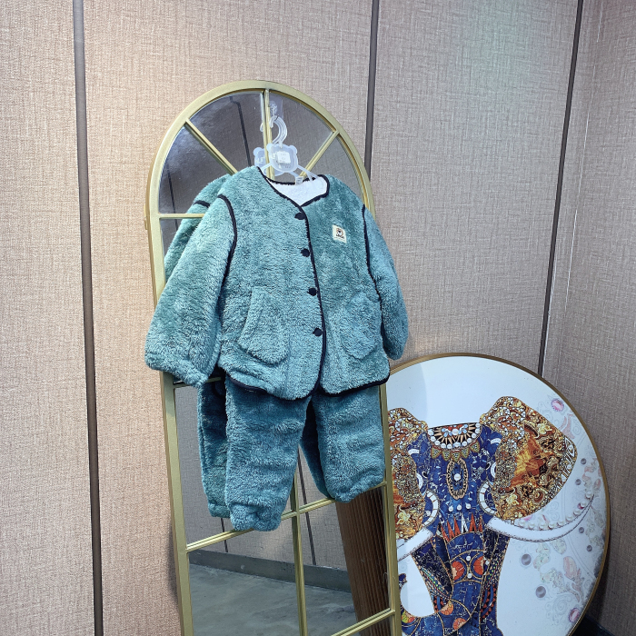 E433   宝宝蓝色上衣裤子厚棉套装  无围巾