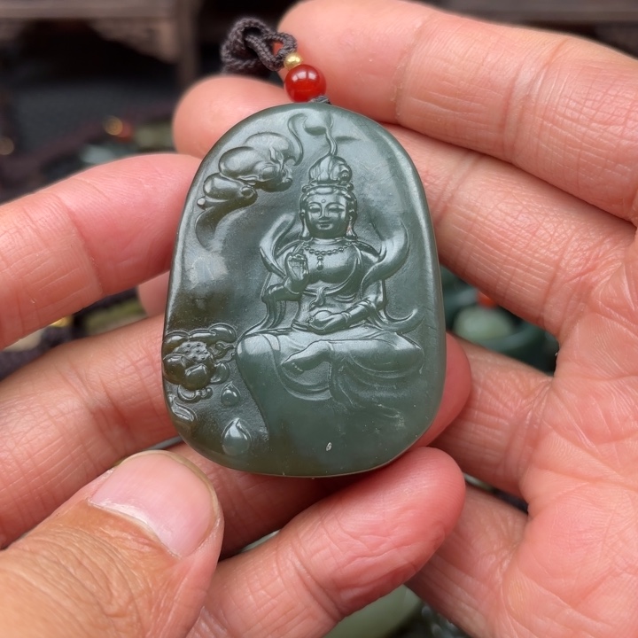 和田玉吊坠未镶嵌