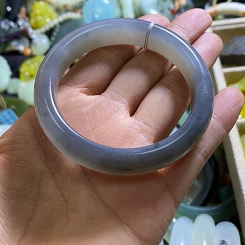 岫玉手镯未镶嵌54口径