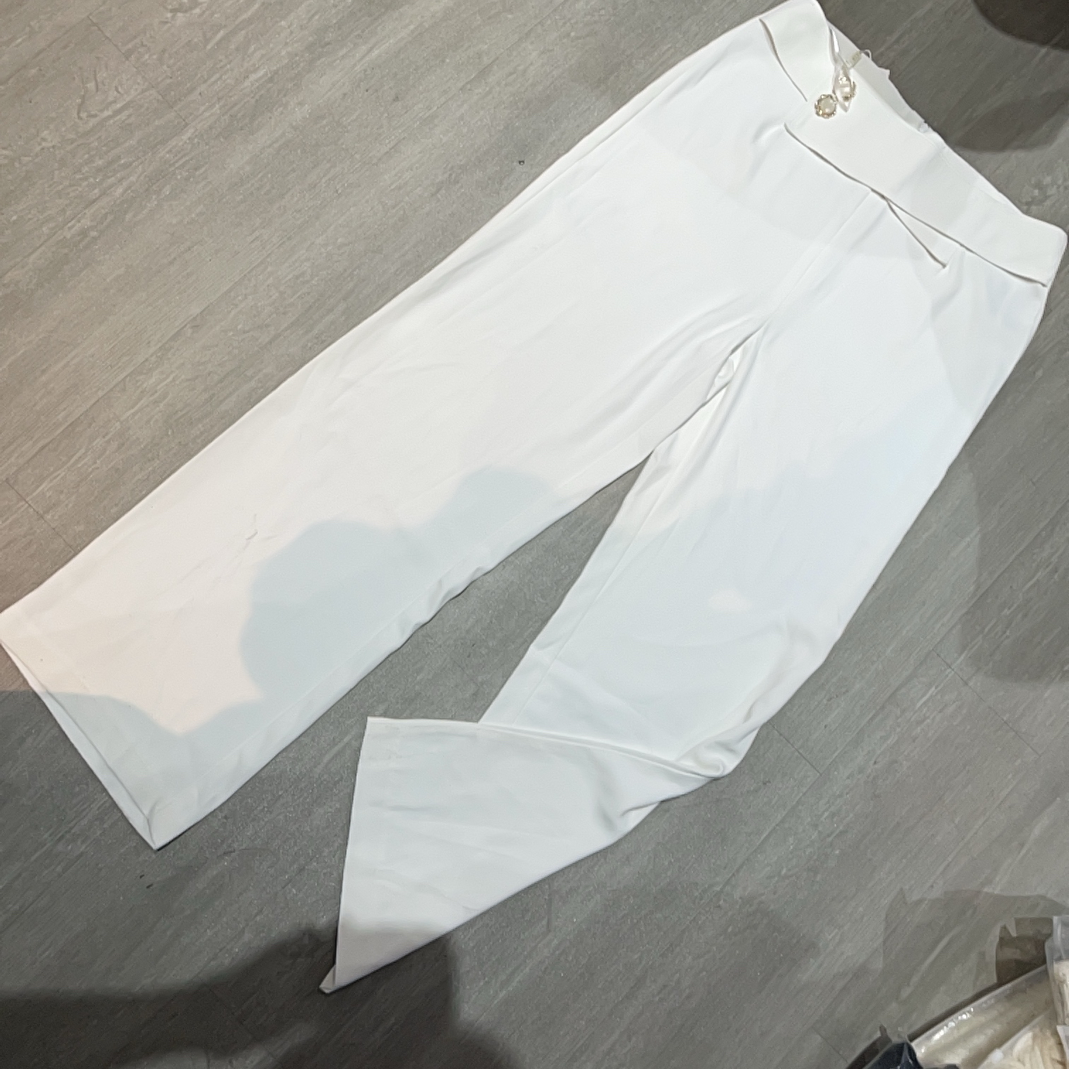 高腰松紧垂感山茶花纽扣装饰宽松百搭西装直筒裤-果梓996