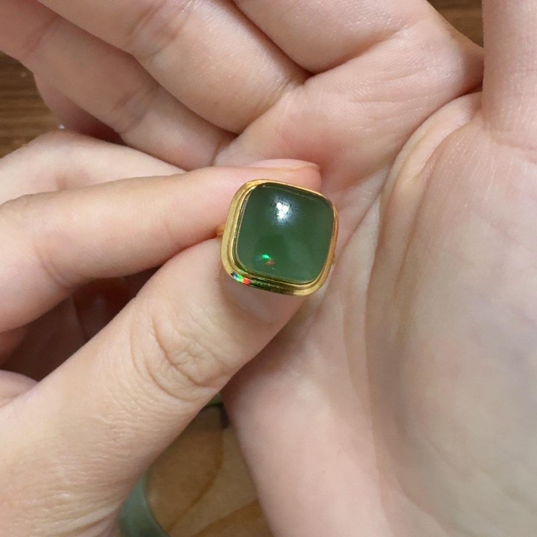 和田玉未镶嵌颈饰回流