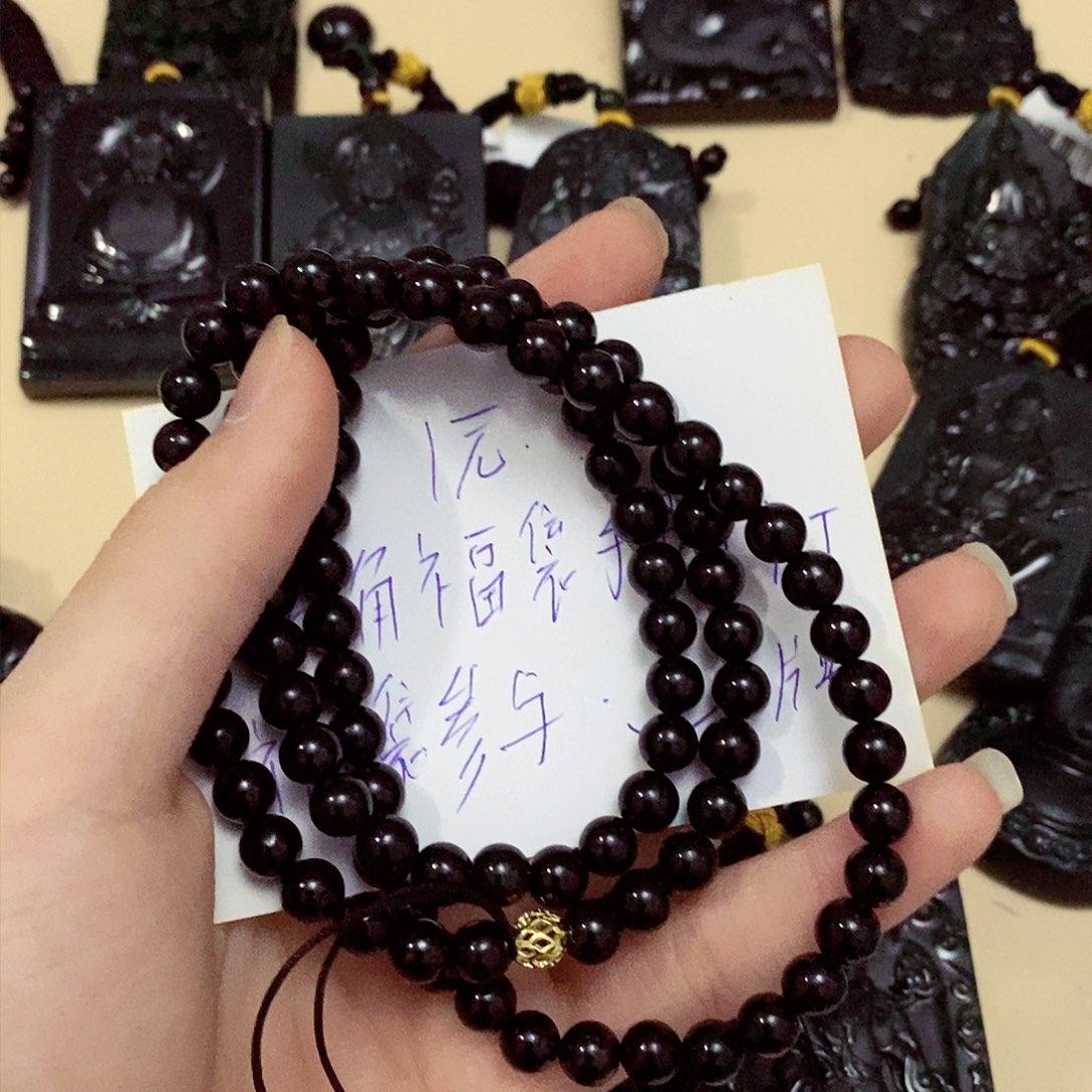 翡翠颈饰未镶嵌?****栅