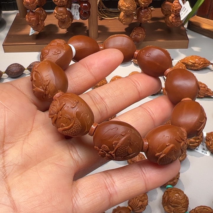 黄***叶橄榄核手串/手链年年有鱼