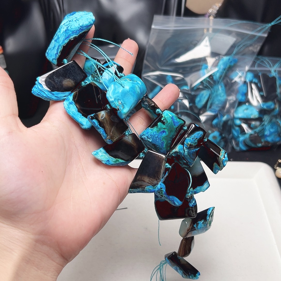 万***千玛瑙/玉髓未镶嵌珠宝半成品t559 