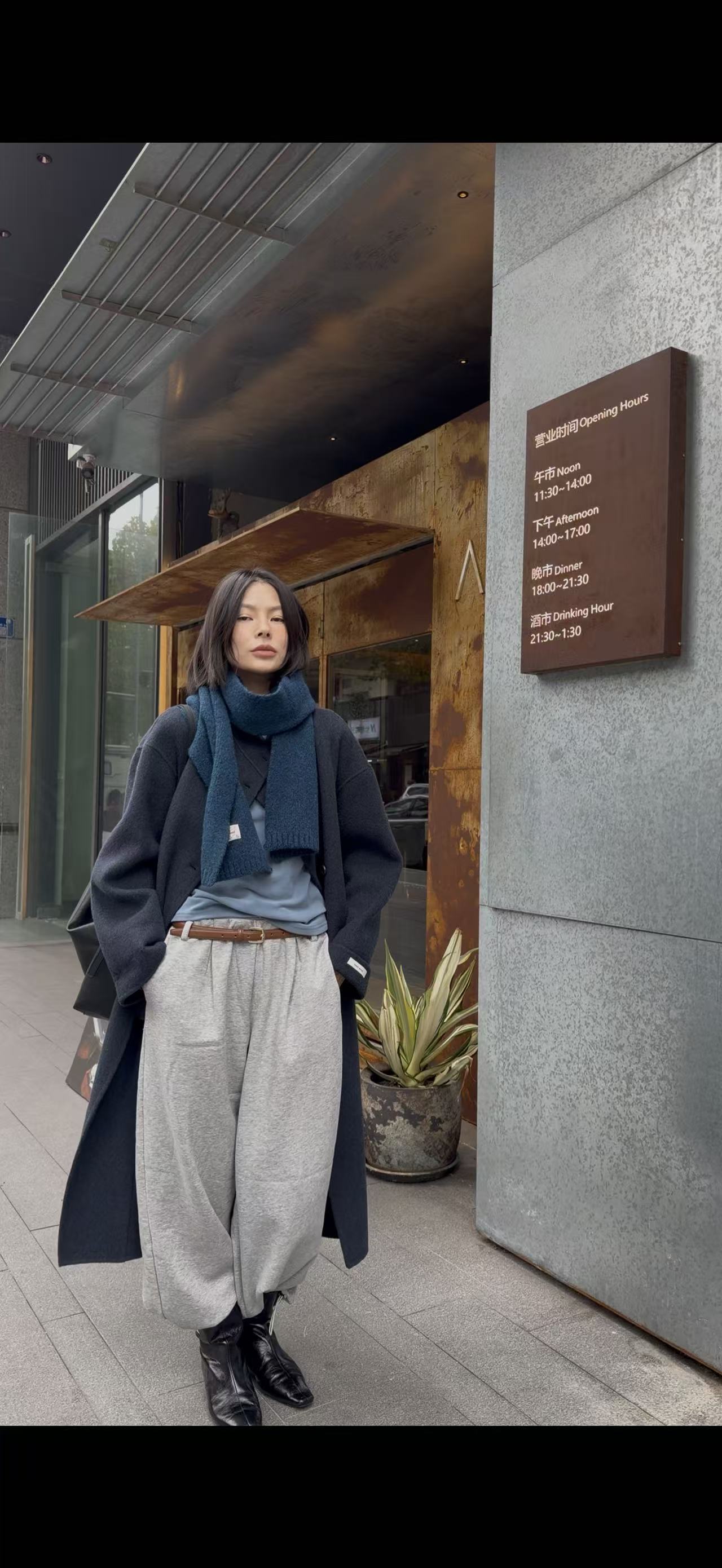 ZLAbout-us【冬季上新】东大门设计款宽松垂感加绒休闲阔腿卫裤 