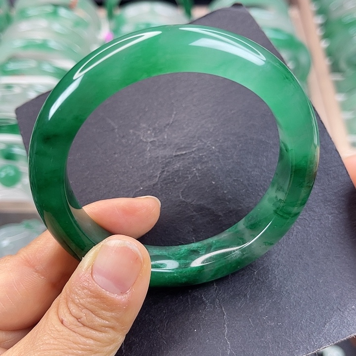 未镶嵌手镯石英质玉从**始