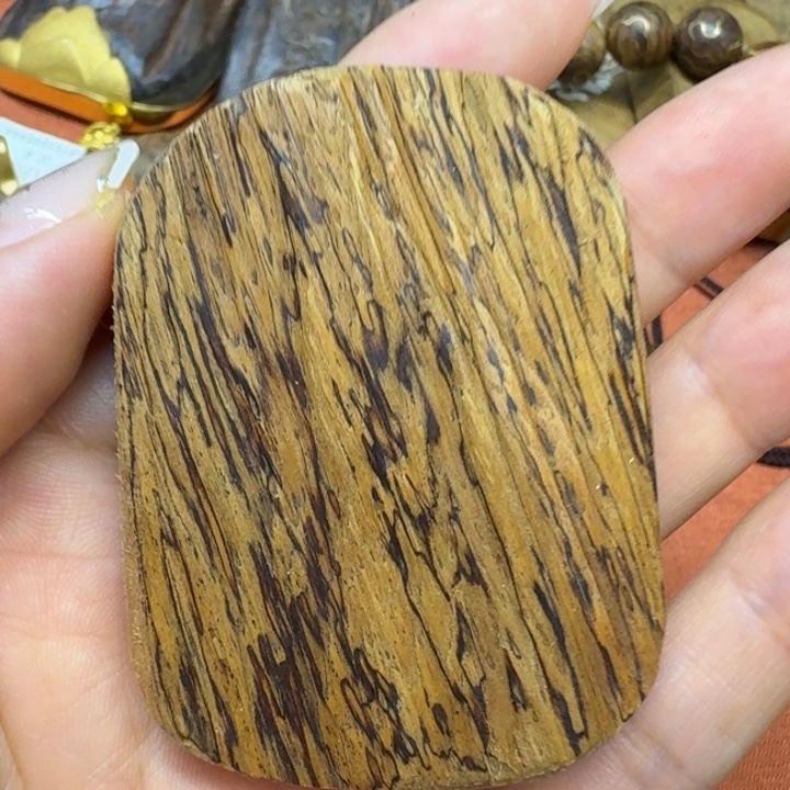 大叶紫檀（黑酸枝木类）