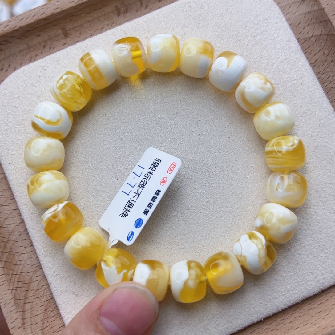 蜜蜡手串未镶嵌17.77克