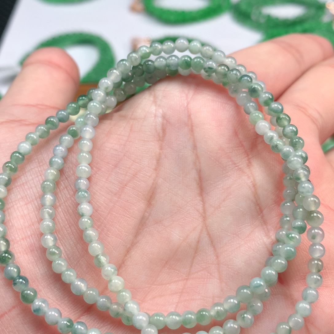 翡翠手链未镶嵌翡翠