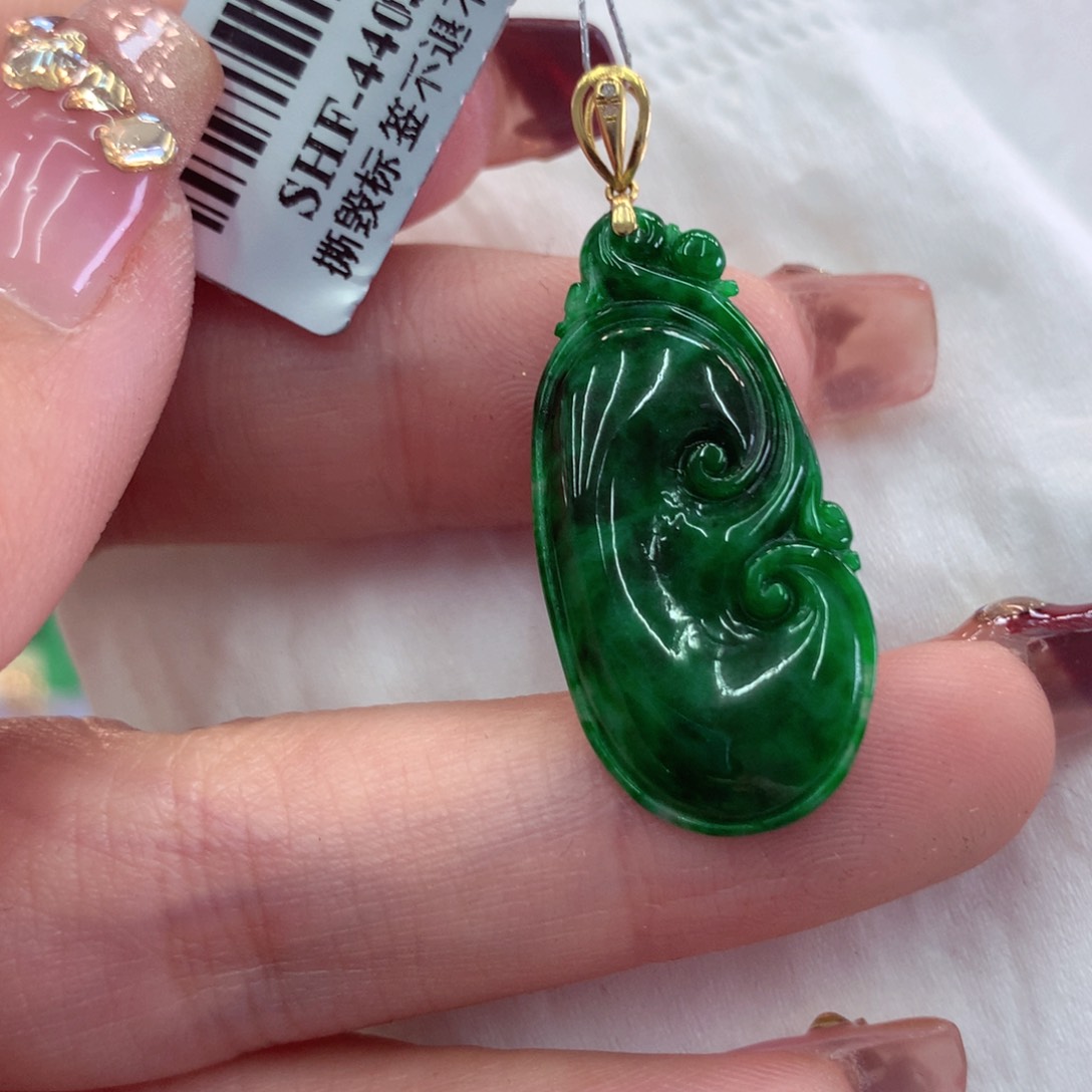 翡翠吊坠(不含链)18K金镶嵌