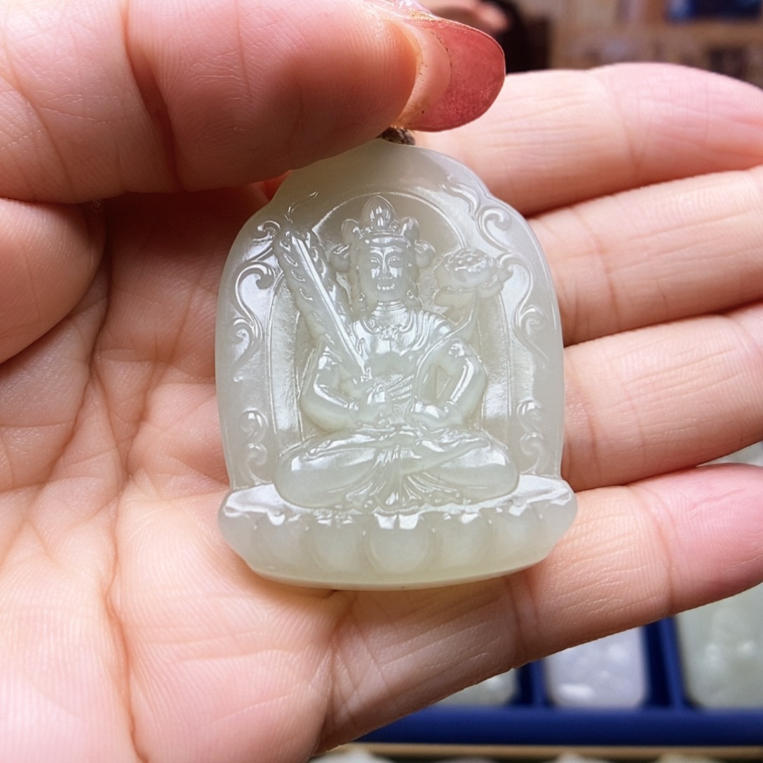 和田玉颈饰未镶嵌通****店