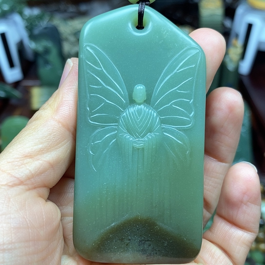 岫岩老玉（透闪石质玉）未镶嵌颈饰