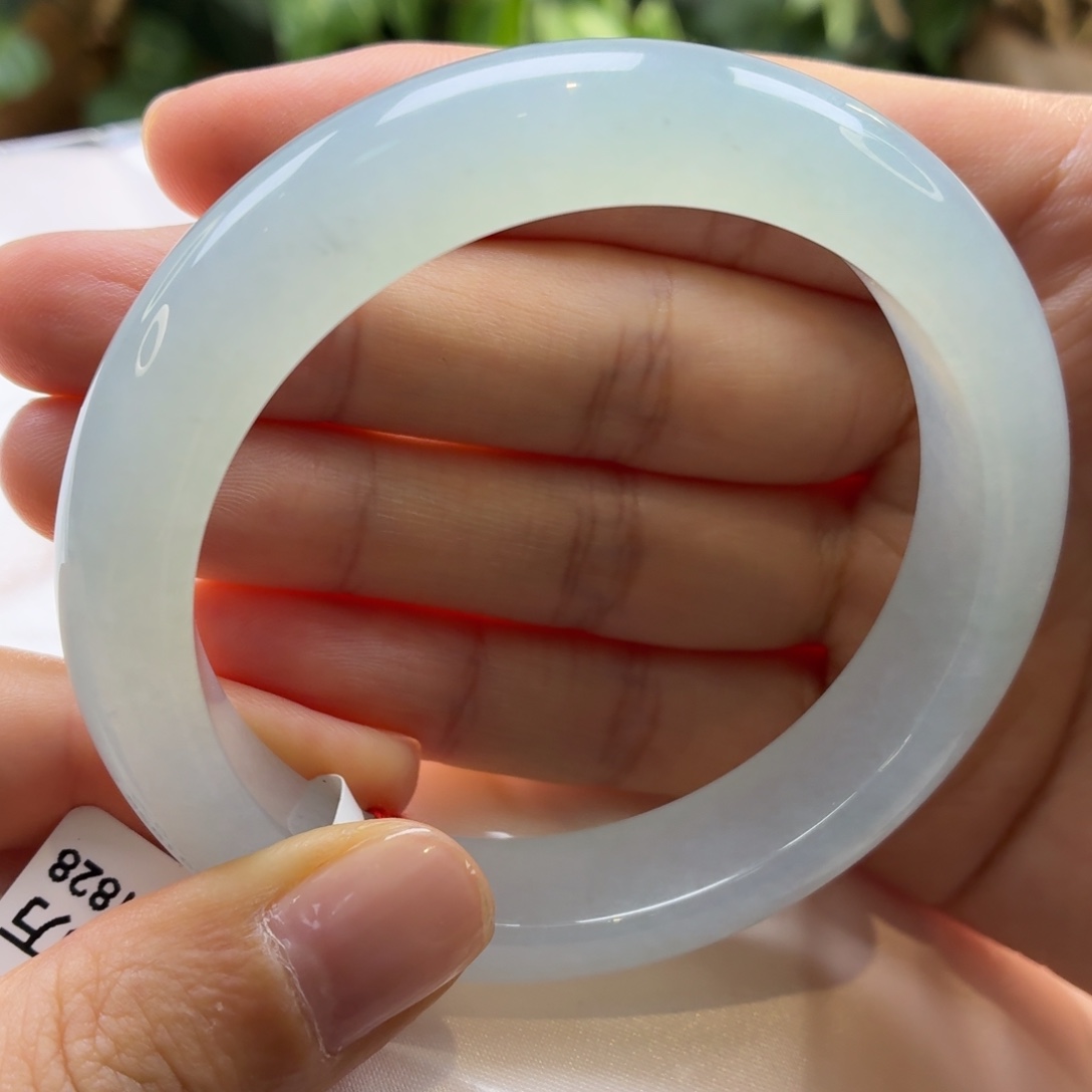 翡翠未镶嵌手镯冰蓝5