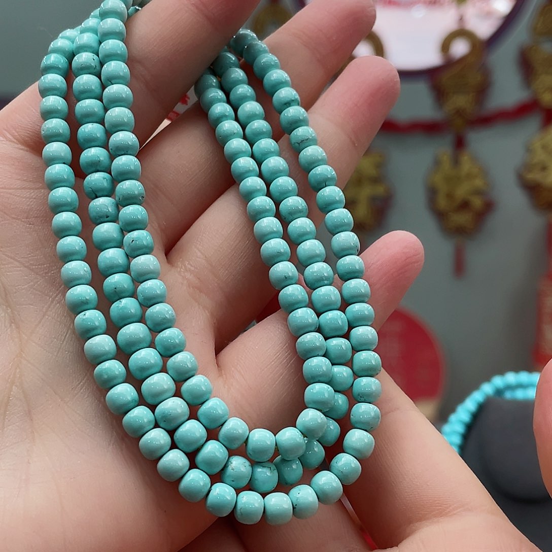 绿松石颈饰未镶嵌